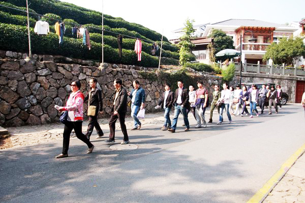 亚洲AV永久无码精品三区在线4