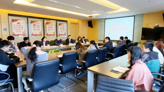 亚洲AV永久无码精品三区在线4