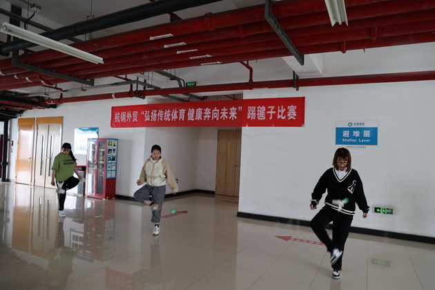 亚洲AV永久无码精品三区在线4