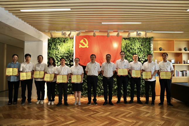 亚洲AV永久无码精品三区在线4