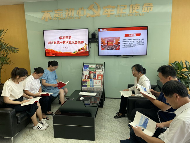 亚洲AV永久无码精品三区在线4