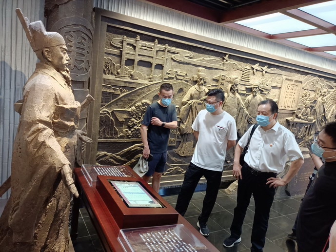 亚洲AV永久无码精品三区在线4