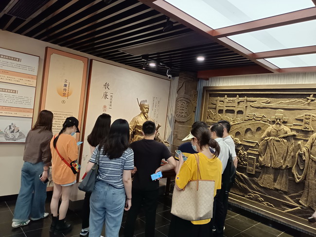 亚洲AV永久无码精品三区在线4